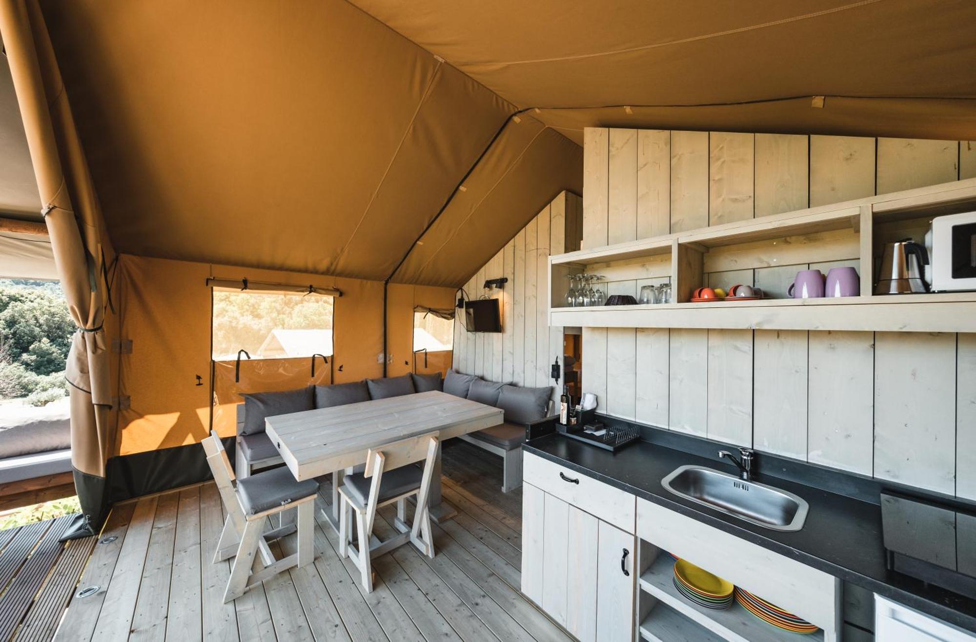 Glamping Le Tegole Hotel Riparbella Ngoại thất bức ảnh