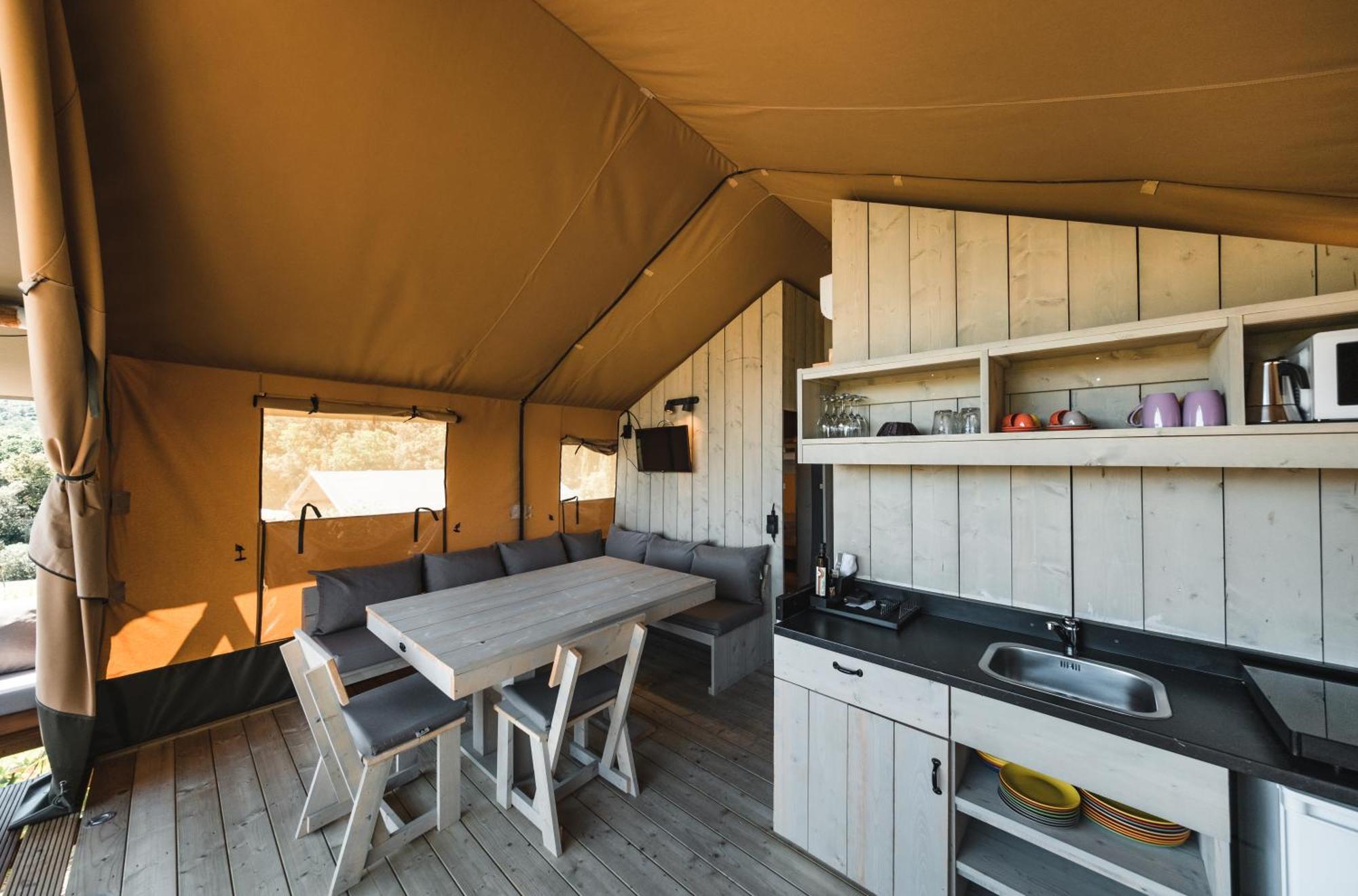 Glamping Le Tegole Hotel Riparbella Ngoại thất bức ảnh