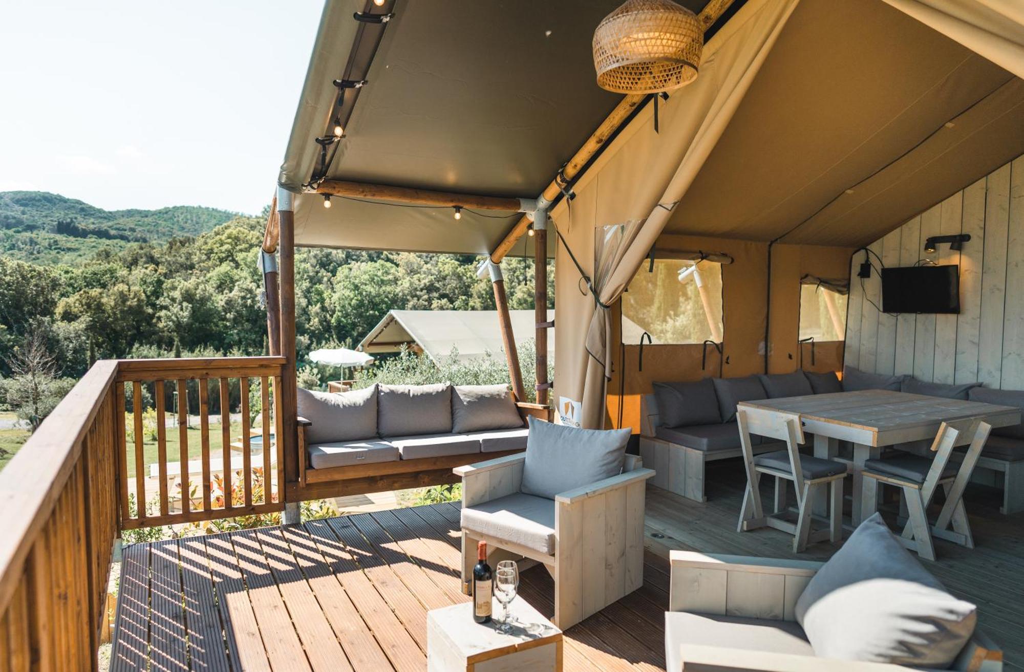 Glamping Le Tegole Hotel Riparbella Ngoại thất bức ảnh